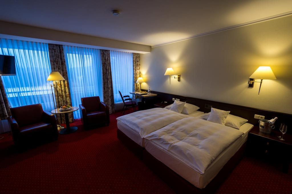 Sachsenwald Hotel Reinbek Dış mekan fotoğraf